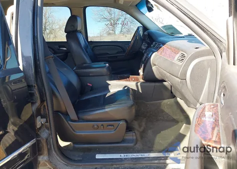 2007 GMC Yukon Xl 1500 Denali из США, поврежденный, VIN 1GKFK66897J353270